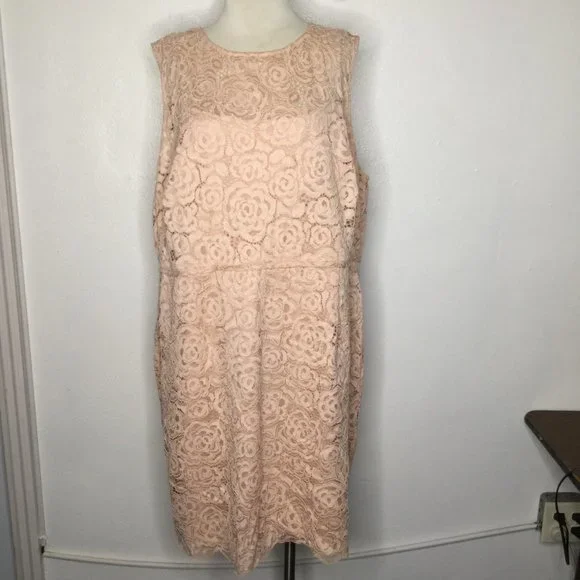 Ellen Tracy | Dresses | Ellen Tracy Lace Dress Sleeveless Vneck Coral Dress  Plus Size 24w | Poshmark